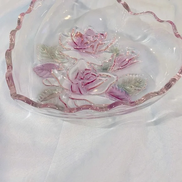 MIKASA HEART DISH - Picture 3 of 4